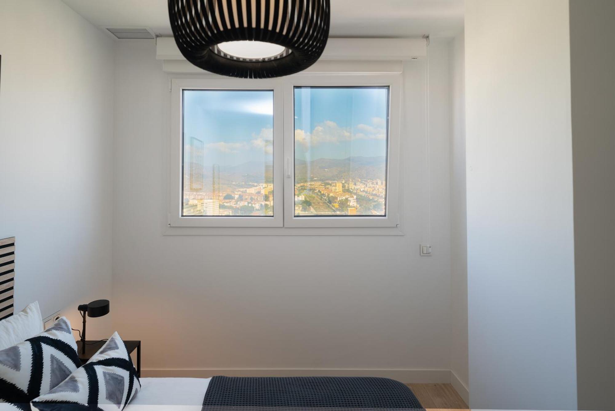 Appartamento Xpce Urban 4 Malaga Skyline - Free Parking Esterno foto