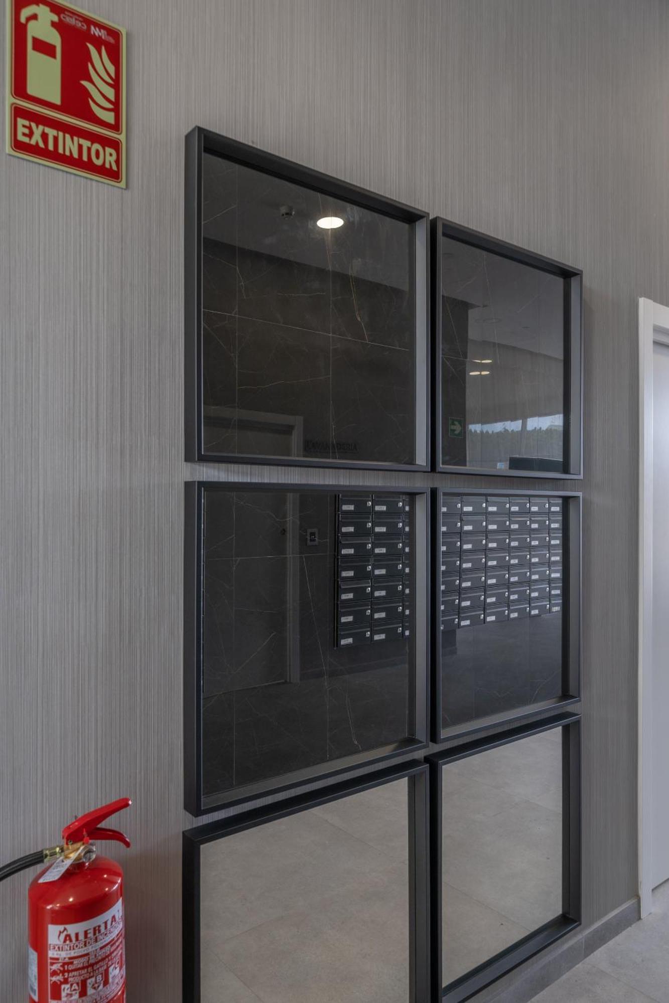 Appartamento Xpce Urban 4 Malaga Skyline - Free Parking Esterno foto