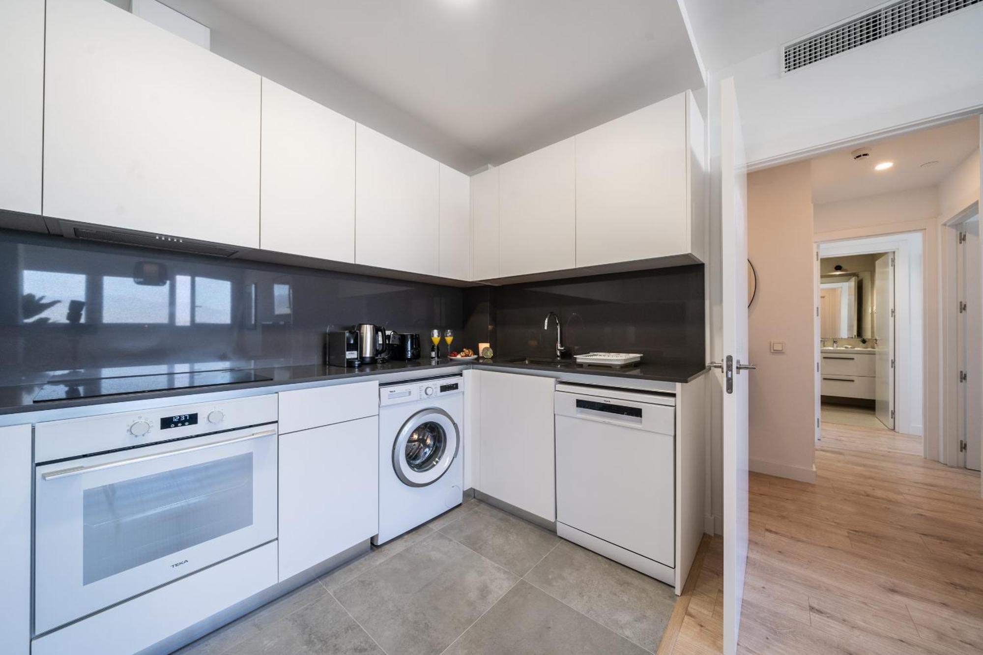 Appartamento Xpce Urban 4 Malaga Skyline - Free Parking Esterno foto