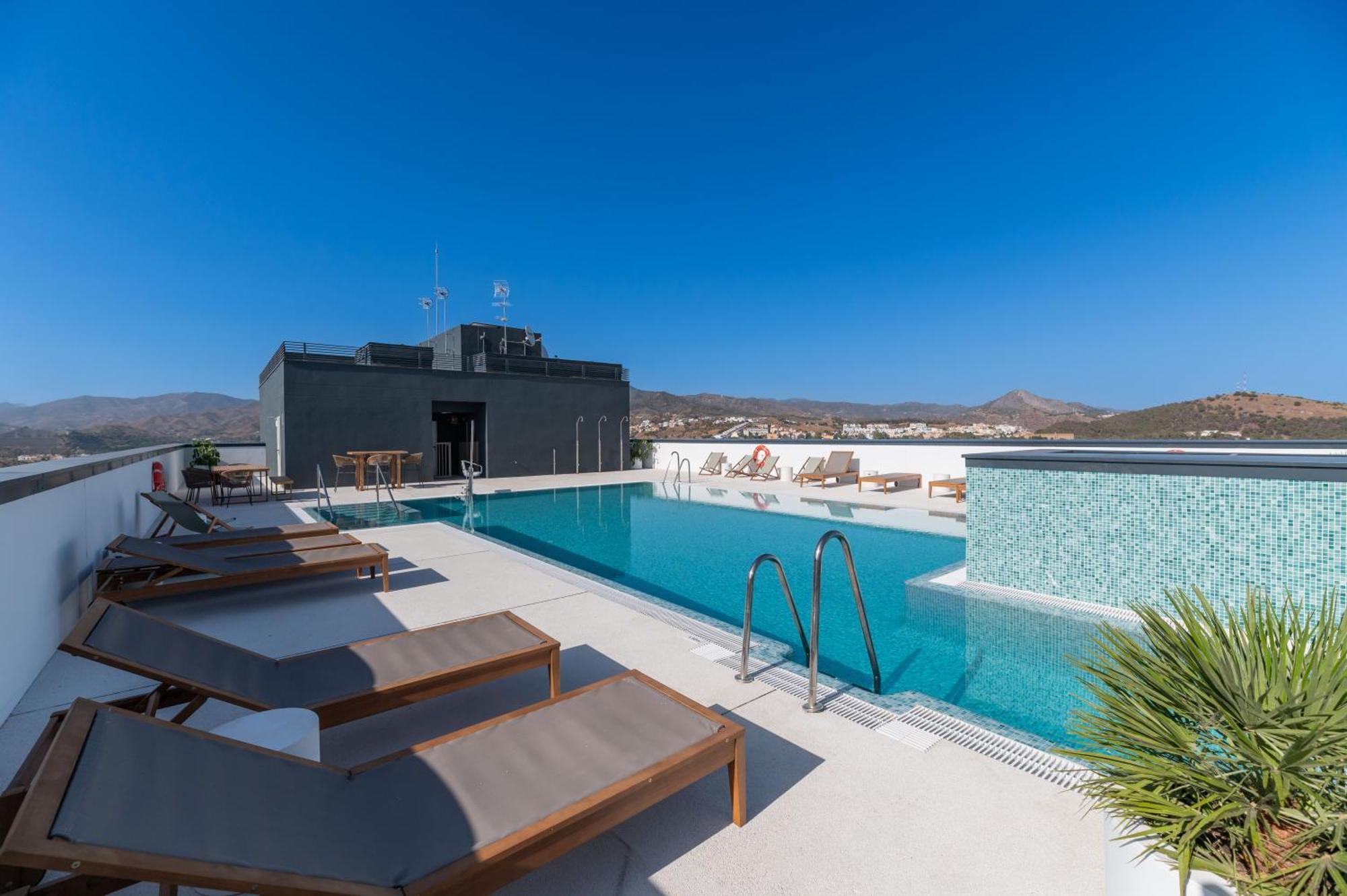 Appartamento Xpce Urban 4 Malaga Skyline - Free Parking Esterno foto